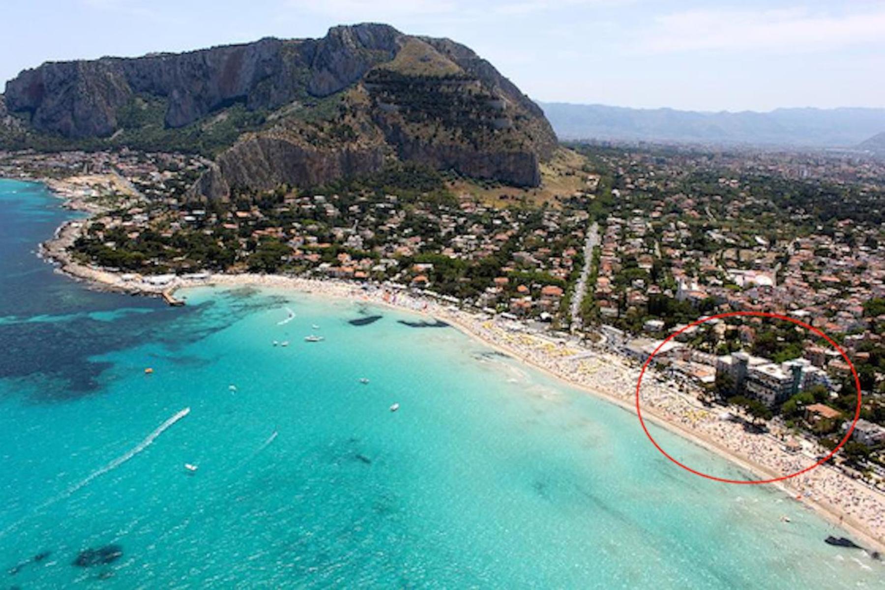 Mondello Luxury Apartment On The Beach Екстер'єр фото