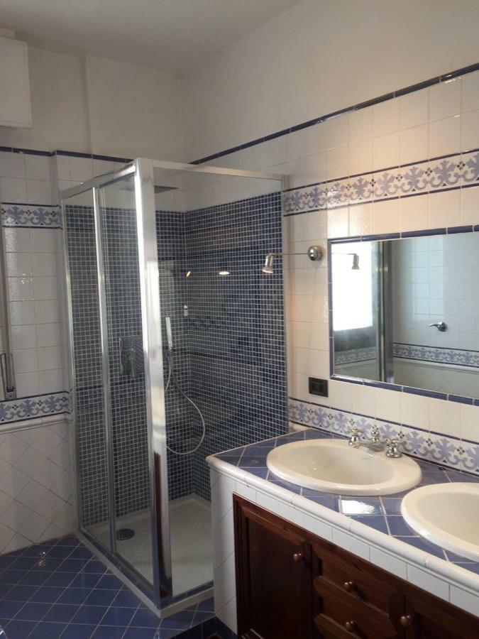 Mondello Luxury Apartment On The Beach Екстер'єр фото